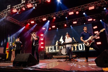 Rafael Malenotti agita a noite de rock da 25ª Festa das Azaleias
